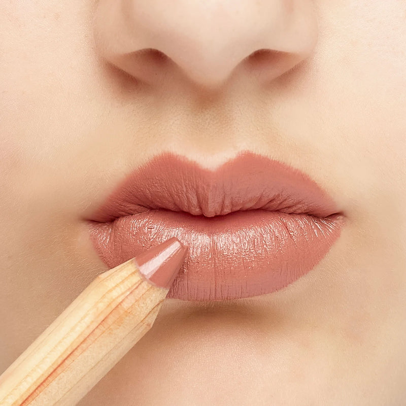 Lipstick Crayon in Caramel Kiss